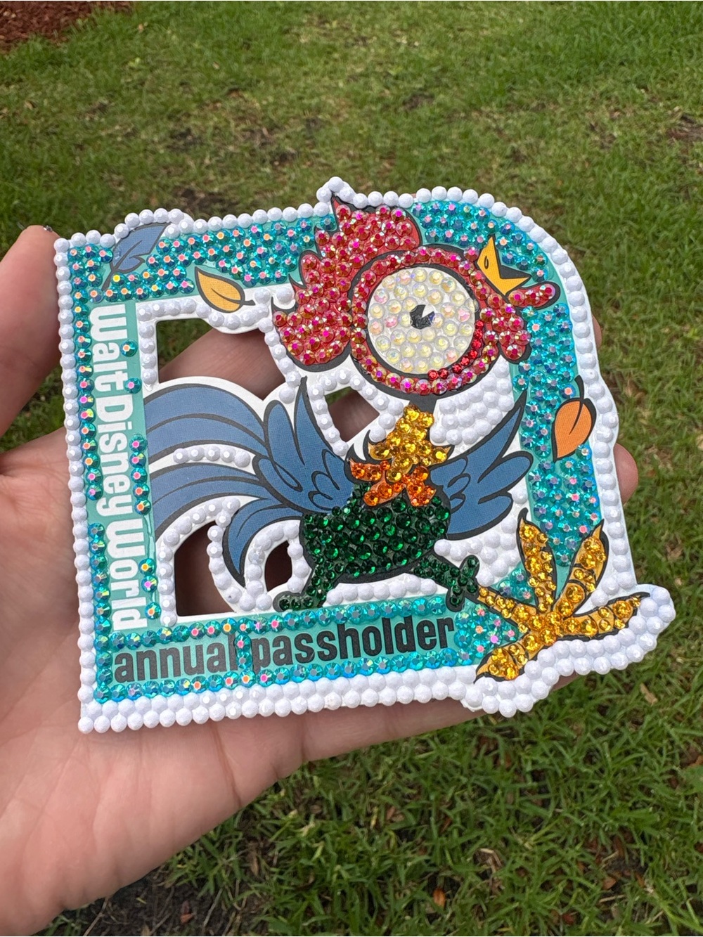 Walt Disney World Hei Hei Annual Passholder Bedazzled Magnet
